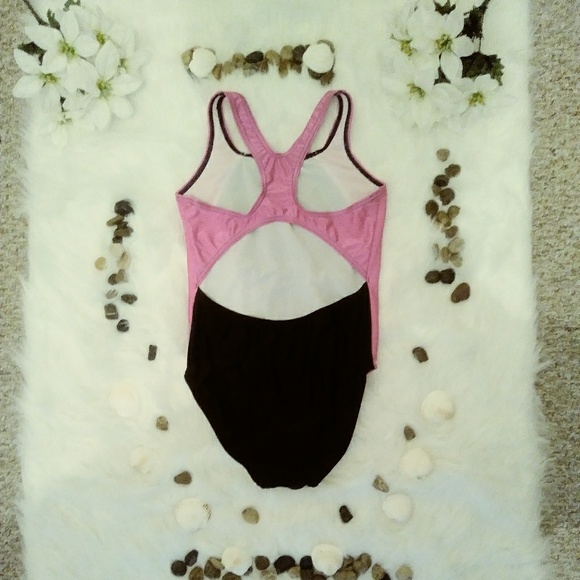 Speedo one piece swimsuit open back - Picture 2 of 6